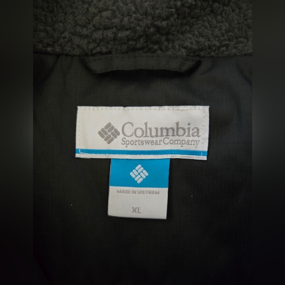 Womens Columbia Coat - Picture 3 of 8